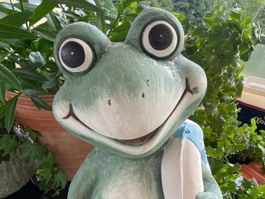 Sympathischer Garten-Frosch, 43cm in schönem Zustand
