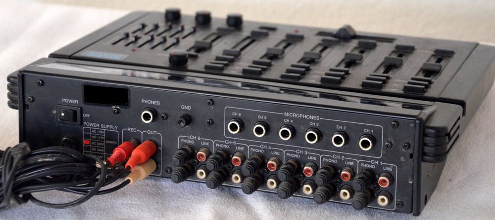 Console di mixaggio: Pro.2 Mixer M-640 / Table de mixage – Usato da Collonges venduto da arashee 1