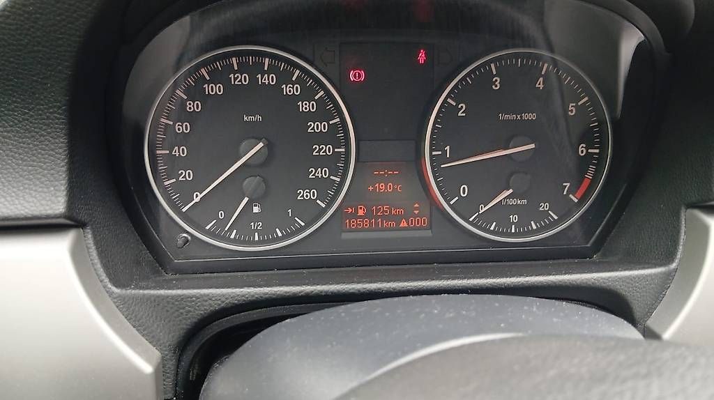 Automobili: BMW 318i Touring, Benzin, 2008 – Usato da Wald ZH venduto da omv_68xj 4