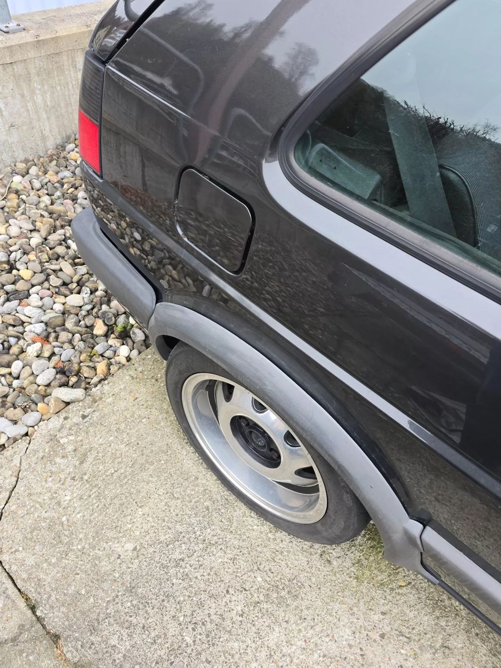 VW Automobili: VW Golf II GTI 16V – Difettoso da Rebstein venduto da Hossarossa 2