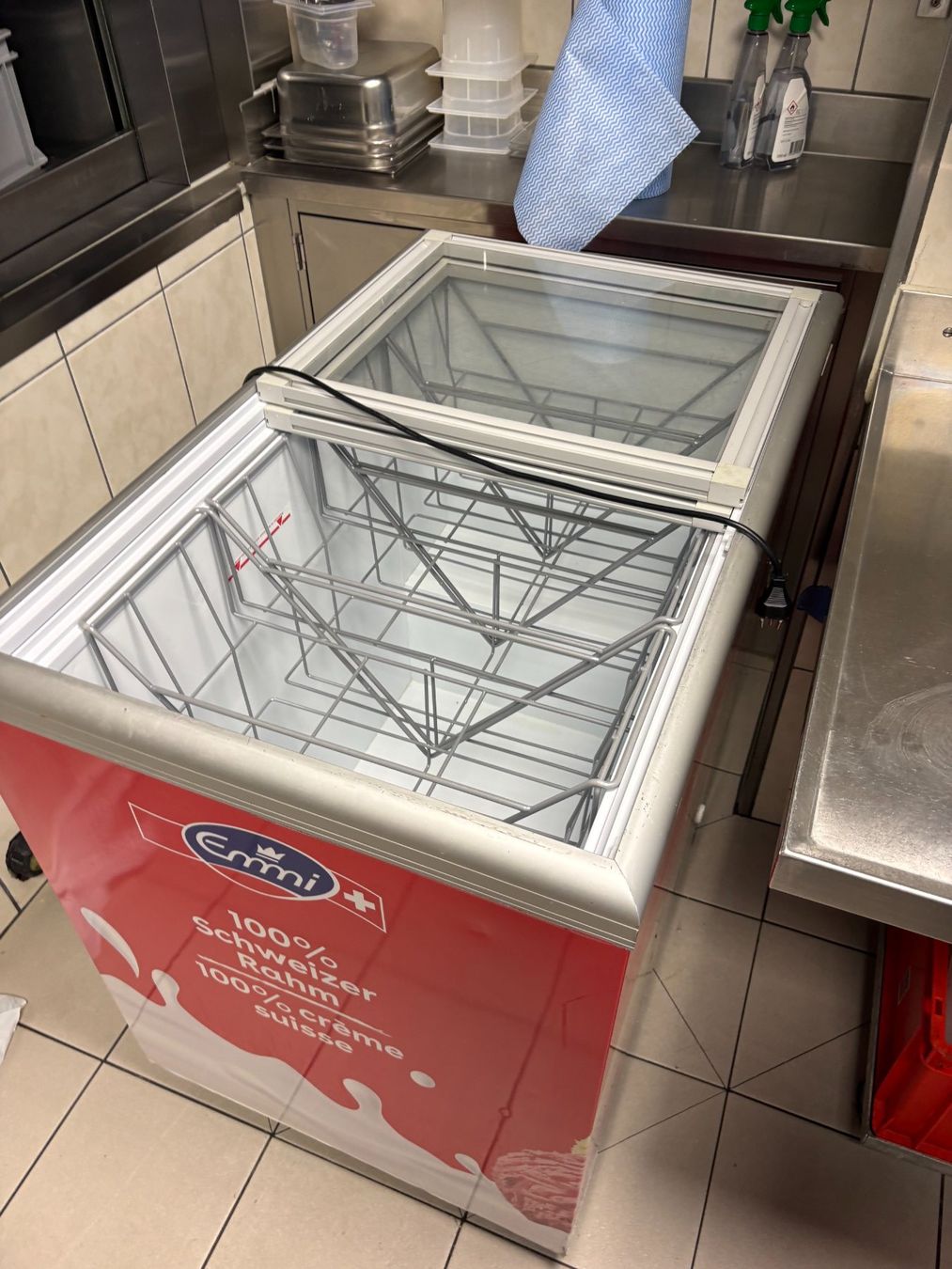 1 Frifri Friteuse und 2 Glace Truhen (D'occasion) à Zürich pour CHF 44 ...