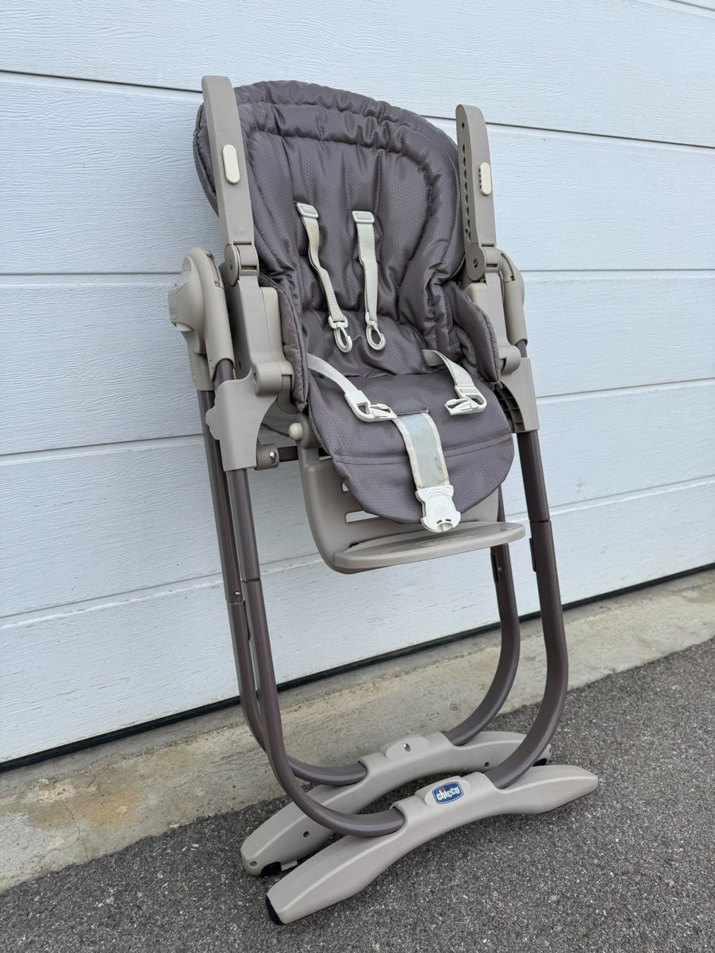 Chicco Seggioloni: Chaise haute Chicco (modèle Polly magic) – Usato da Cottens FR venduto da d52461 4