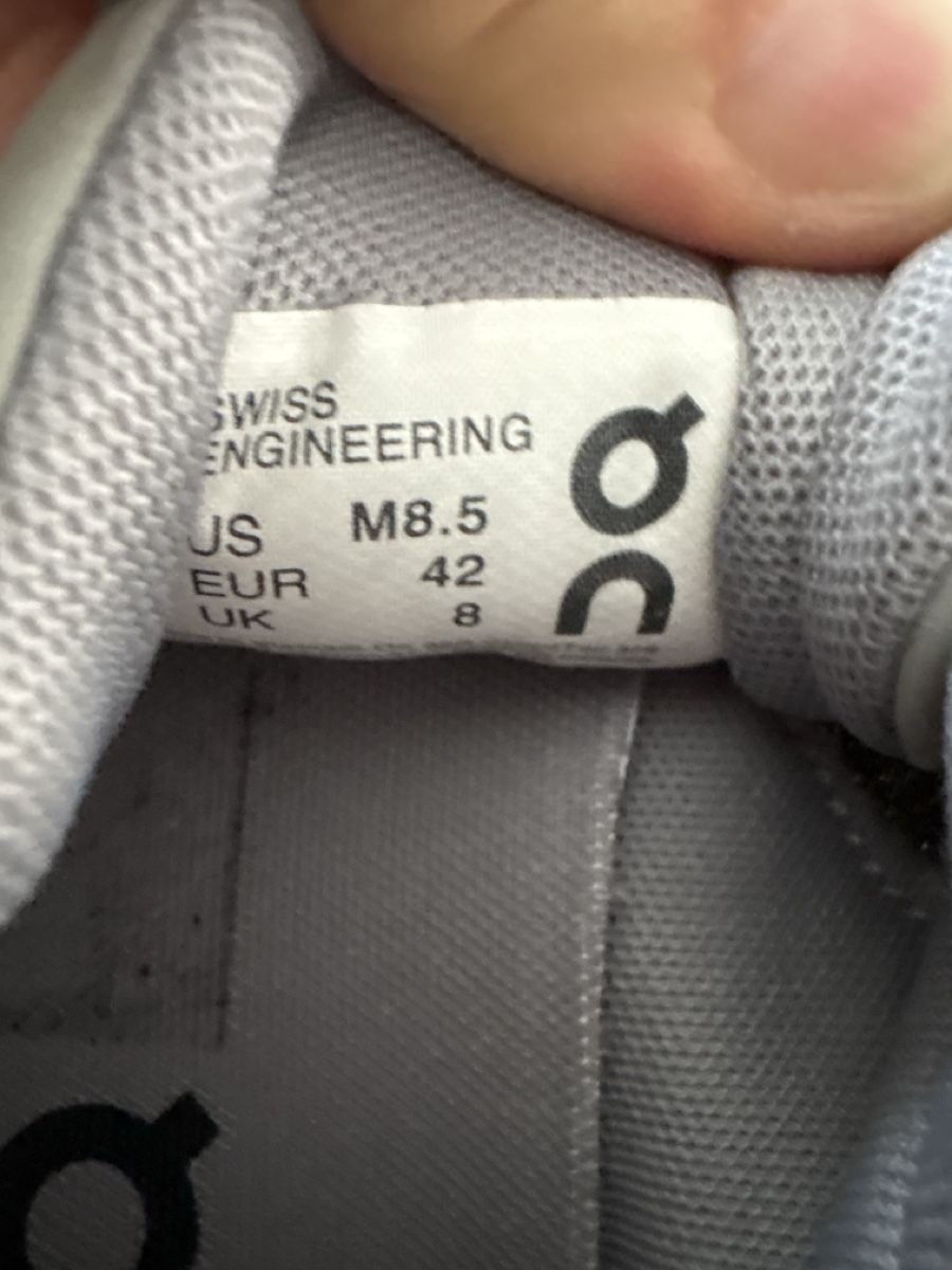 On Scarpe da uomo: On Cloud Herrenschuhe Grösse 42 neuwertig – Usato da Rüthi (Rheintal) venduto da MissCasanova 2