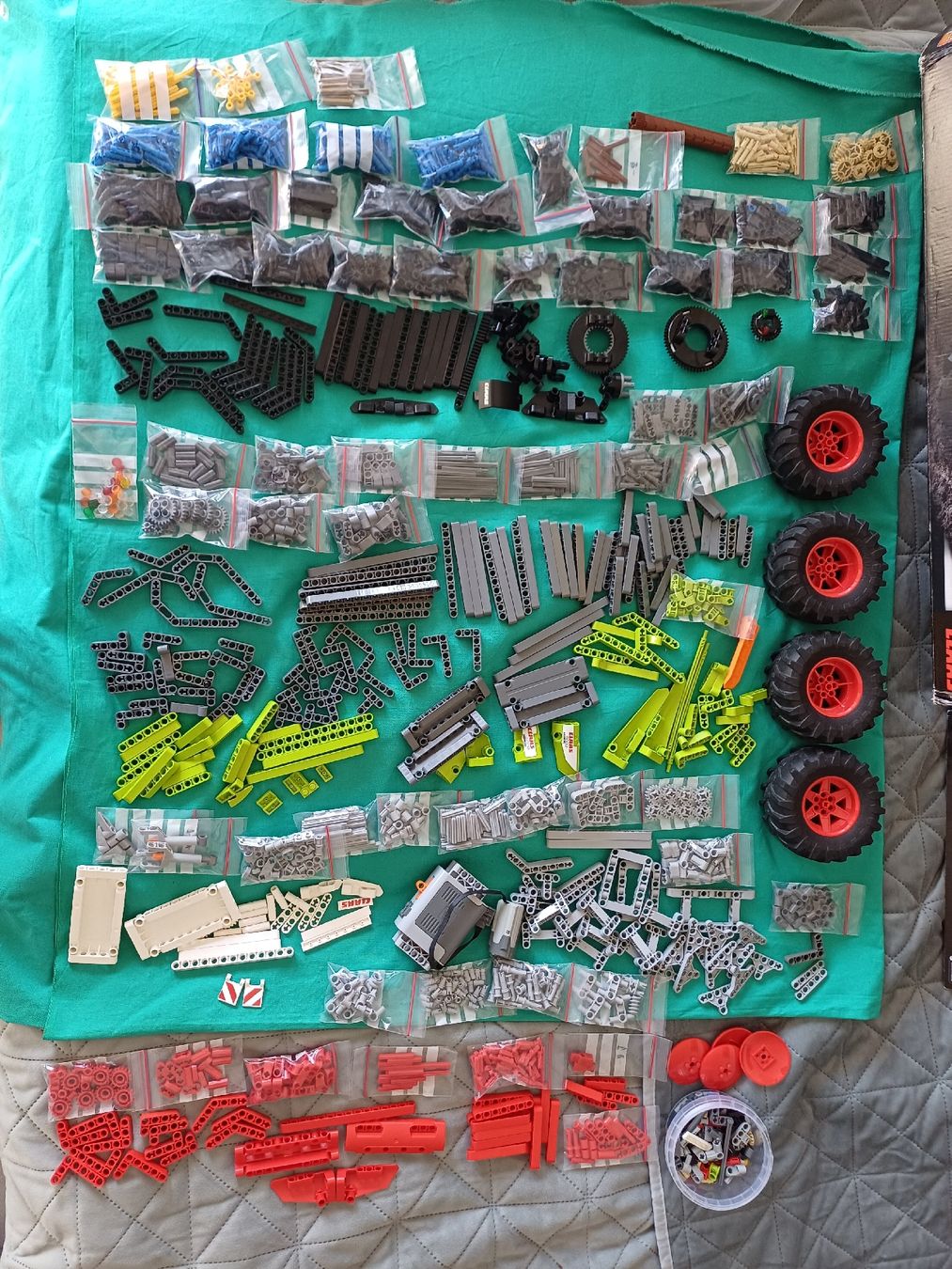 Lego Kit di costruzioni: Lego trattore Class xerion 5000 – Usato da Minusio venduto da ele_gp89 3