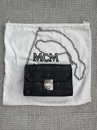 MCM Small Visetos Millie Cross Body Bag, neuwertig