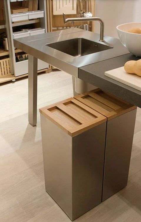 Poubelle compartiments bulthaup B2 acier inox noyer massif (Neuf