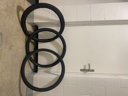 Jeu de pneu 26’’ pour vélo militaire 05, très bo état