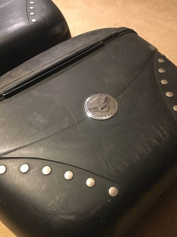 Topcase: Cases moto (2 pièces) – Usato da Genève venduto da joel1201
