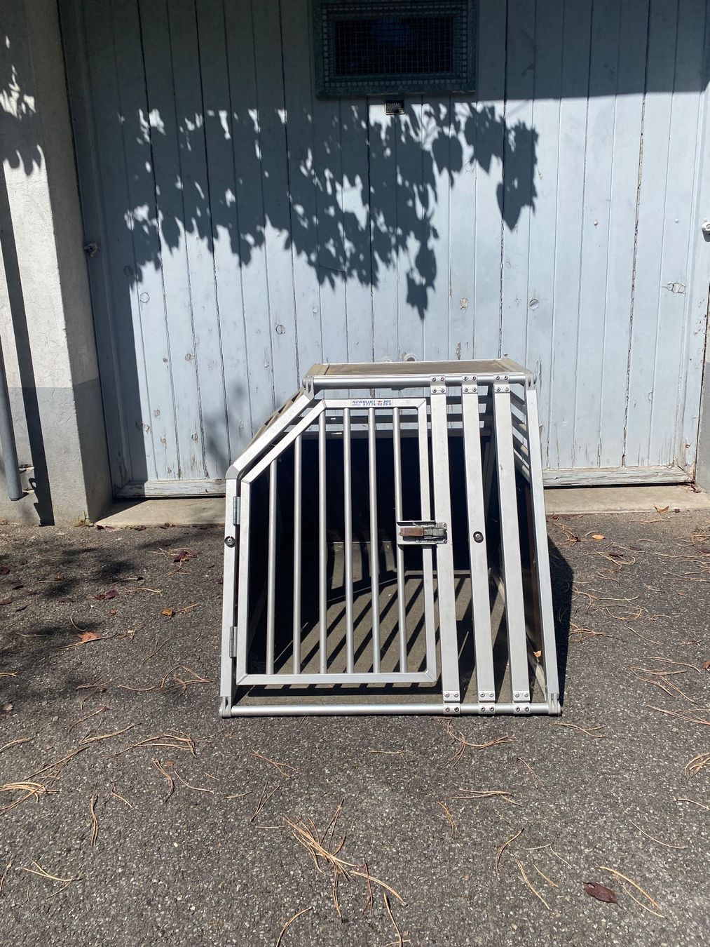 Cages, transport & sécurité: Hunde Transportbox – D'occasion à Bern par Leonie11