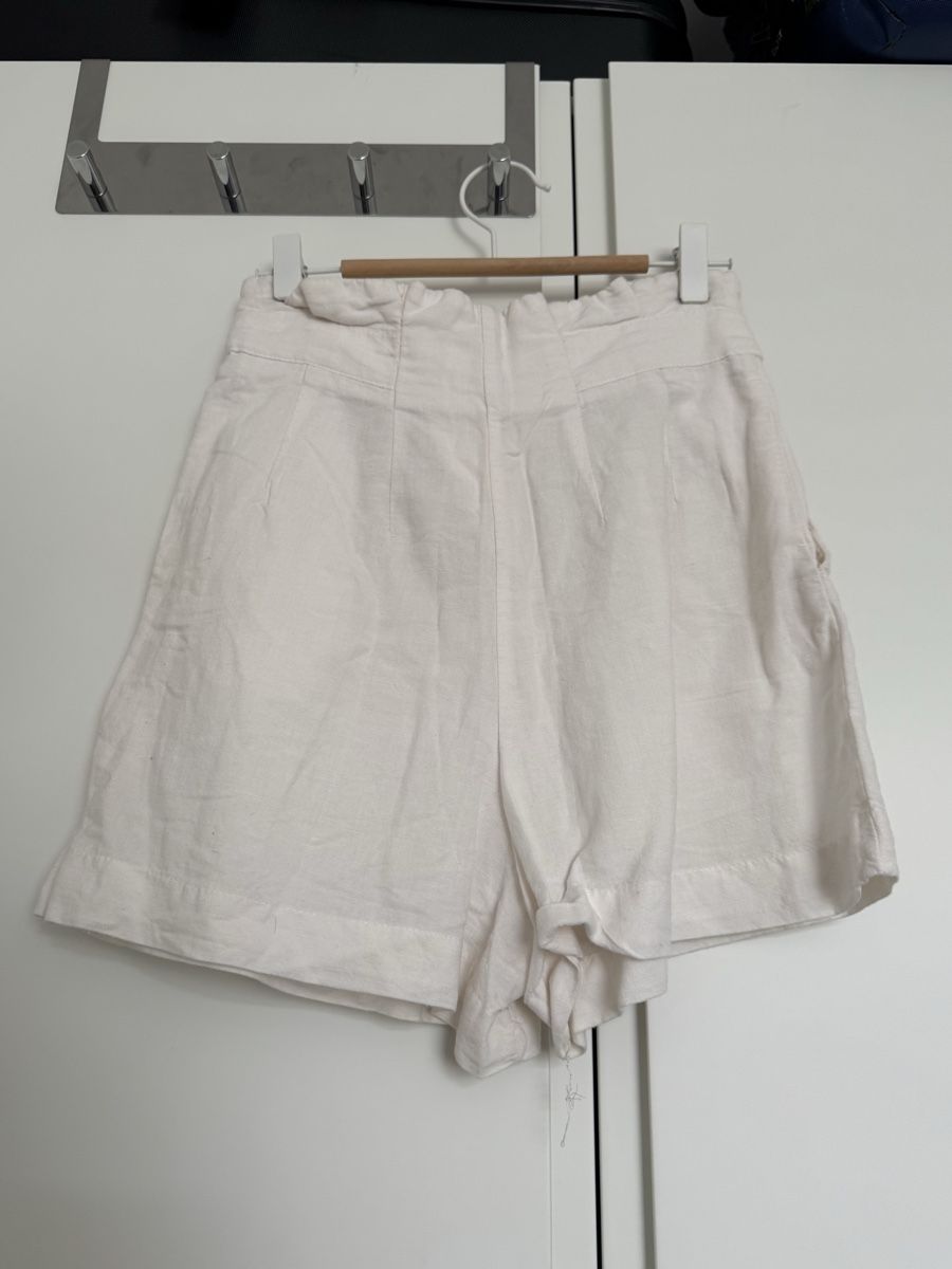 H&M Pantalons: Linen shorts – D'occasion à Genève par chk_h2dy 1