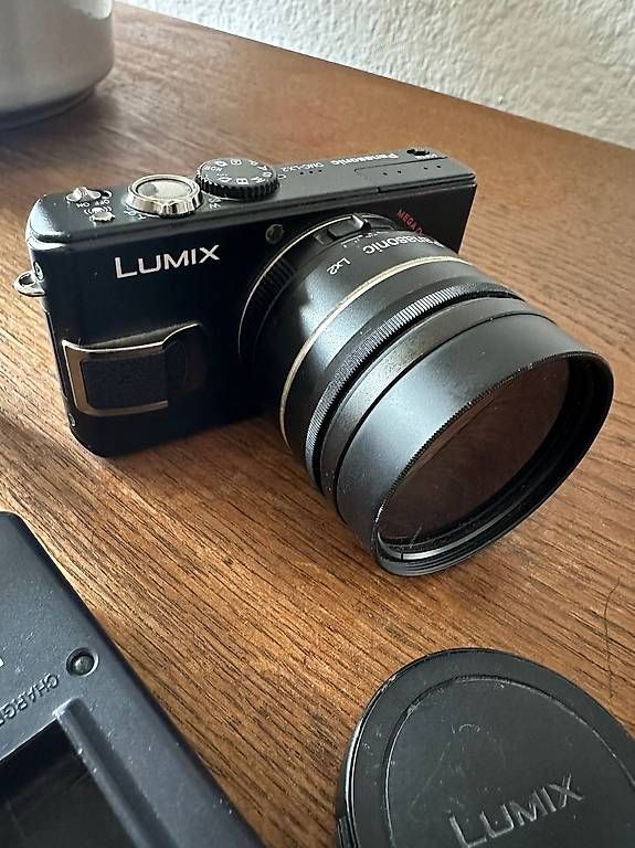 Panasonic Fotocamera: Panasonic Lumix DMC - LX2 mit Macro Obiektiv – Usato da Pieterlen venduto da Plasticbox