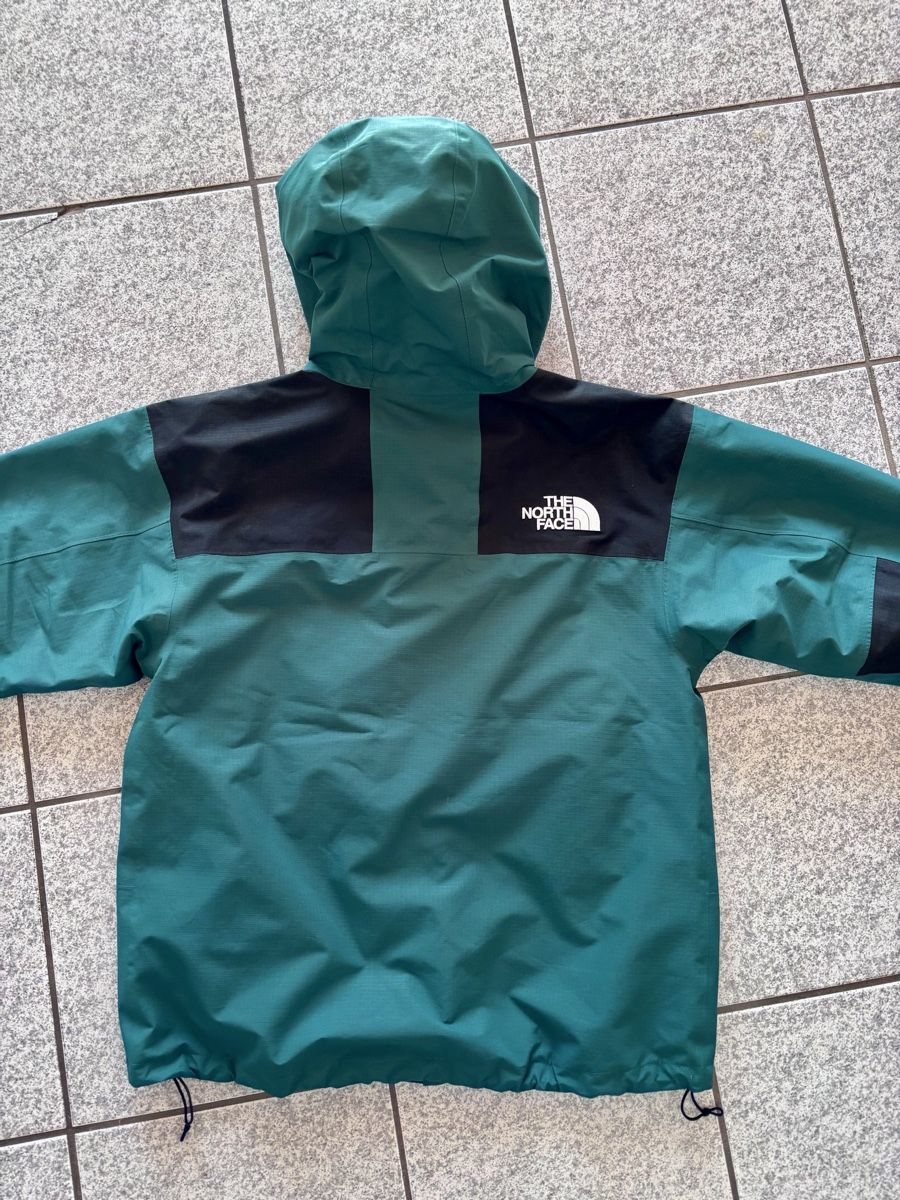 Giacche: The North Face Mountain Jacket Retro – Nuovo (secondo la descrizione) da Mattstetten venduto da seven72 2