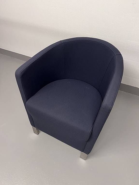 Poltrone: Designerstuhl grau – Usato da Winterthur venduto da TopGun9 1