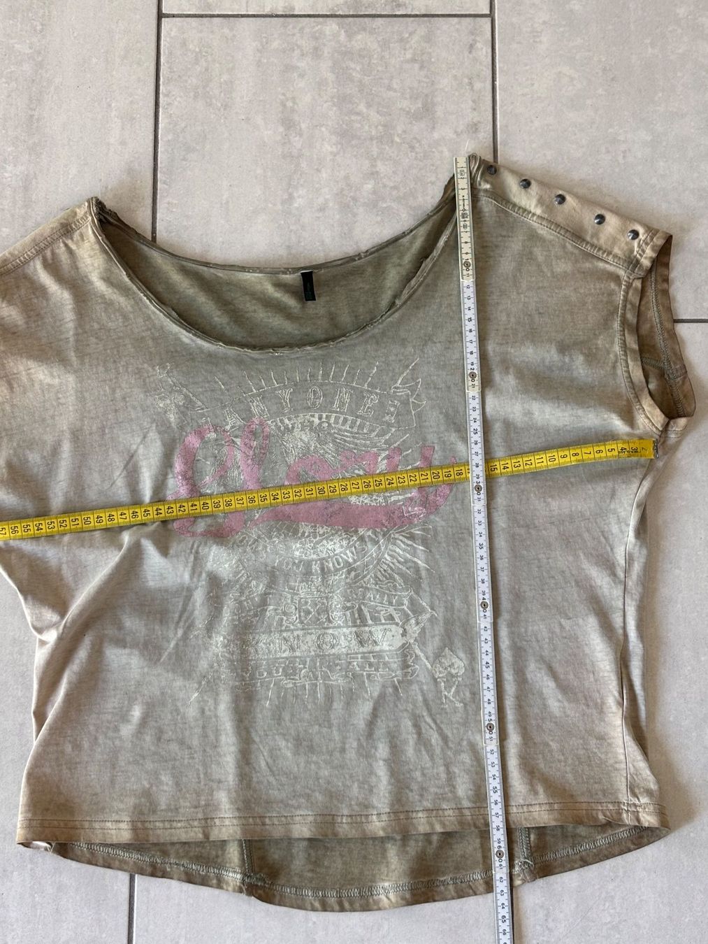 Benetton T-shirt: Cooles Shirt (Versand nur 2.-) – Usato da Dübendorf venduto da mon_p98h 4