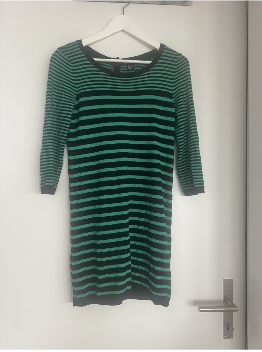 Robes: KLEID GRÖSSE S – D'occasion à Dübendorf par ali_g7p8