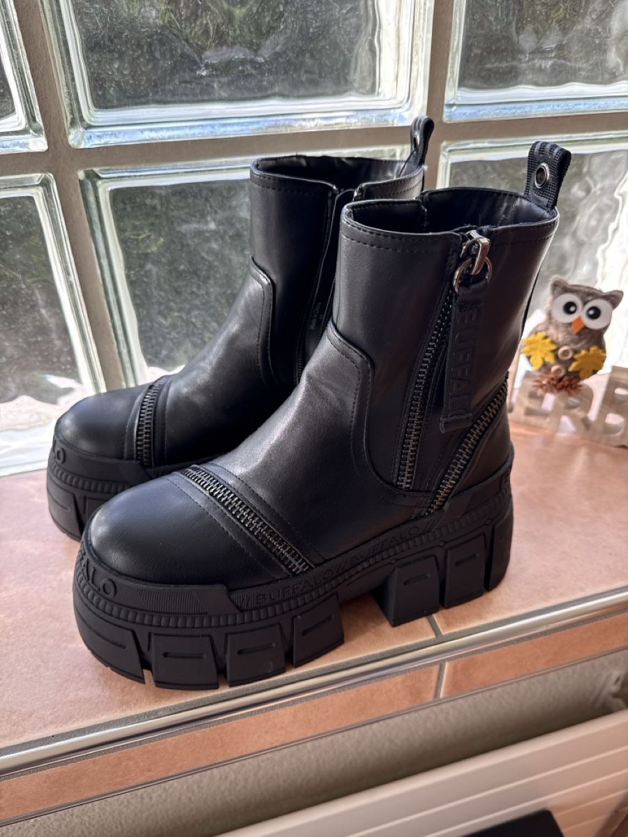 Buffalo Scarpe da donna: Buffalo Boots Vegan – Nuovo (secondo la descrizione) da Schellenberg venduto da Kruemmel5