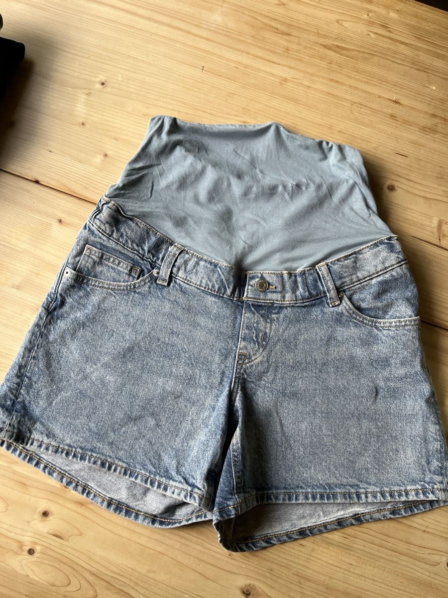 H&M Jeans: Schwangerschaftshosen Gr. S – Usato da Adelboden venduto da Jestil20 2