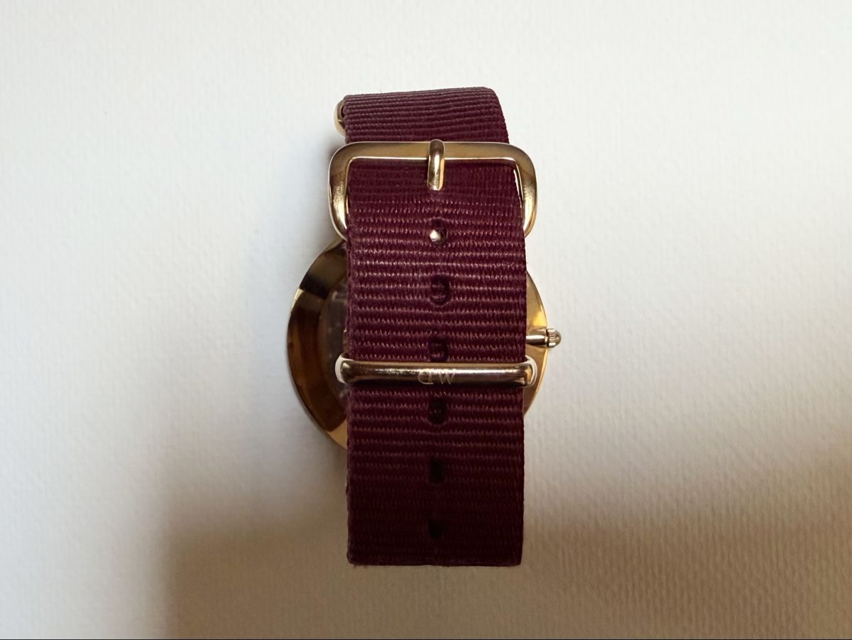 Daniel Wellington Uhren: Montre Daniel Wellington – Gebraucht aus Founex von Hyrienne 6