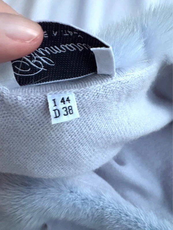 Maglioni & Felpe: Blumarine Angora Wolle Pulli mit echtem Nerz  38  it 44 – Usato da Obergösgen venduto da crystalfox 7