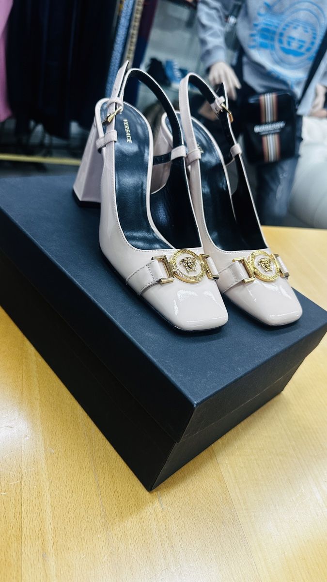 Versace Scarpe da donna: Versace Pumps – Nuovo e nell'imballaggio originale da Lachen SZ venduto da HelvetiaLuxury 6