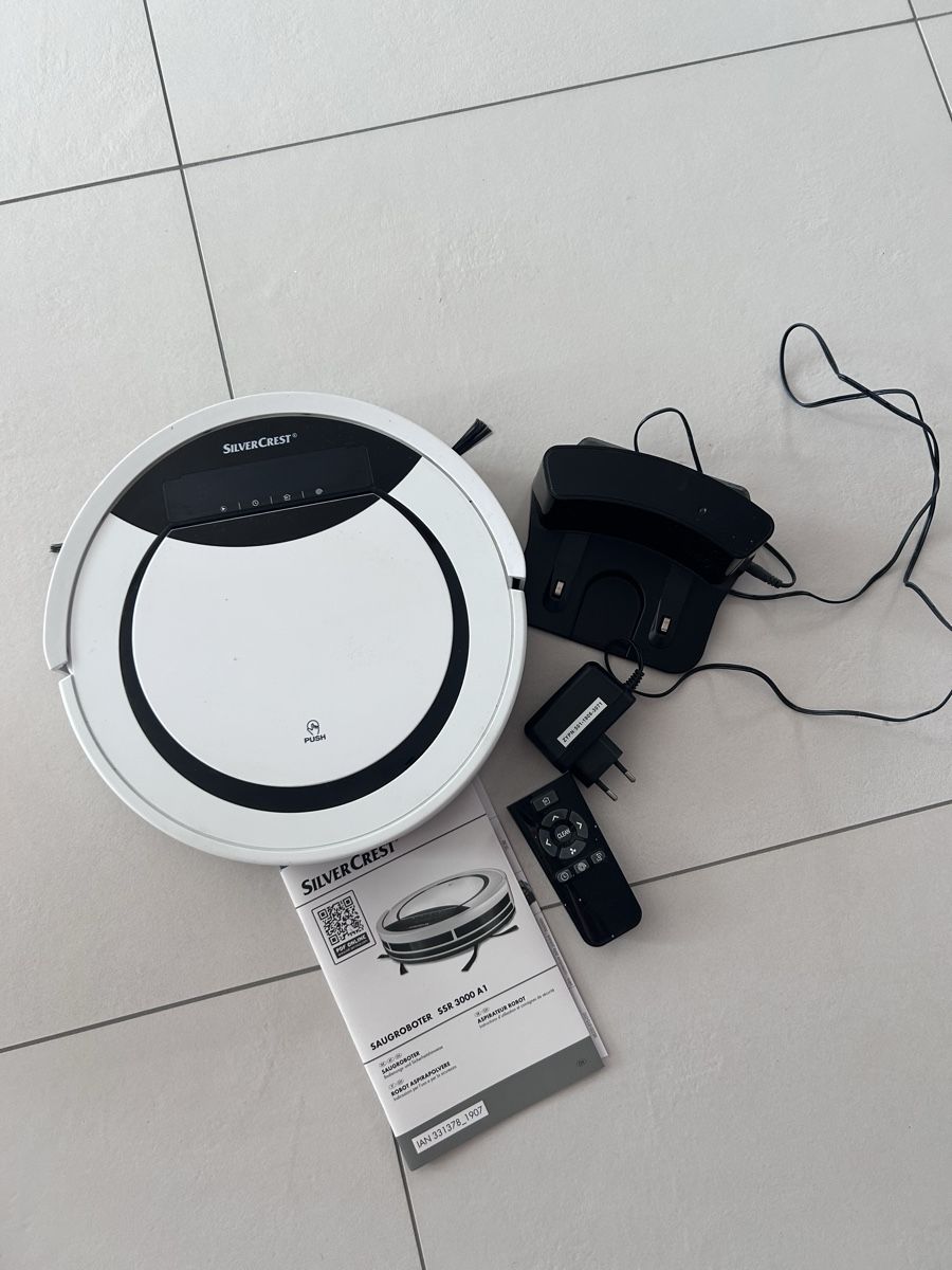 Aspirateurs & Accessoires: Roboter Staubsauger – D'occasion à Lengnau BE par rah_zxs6