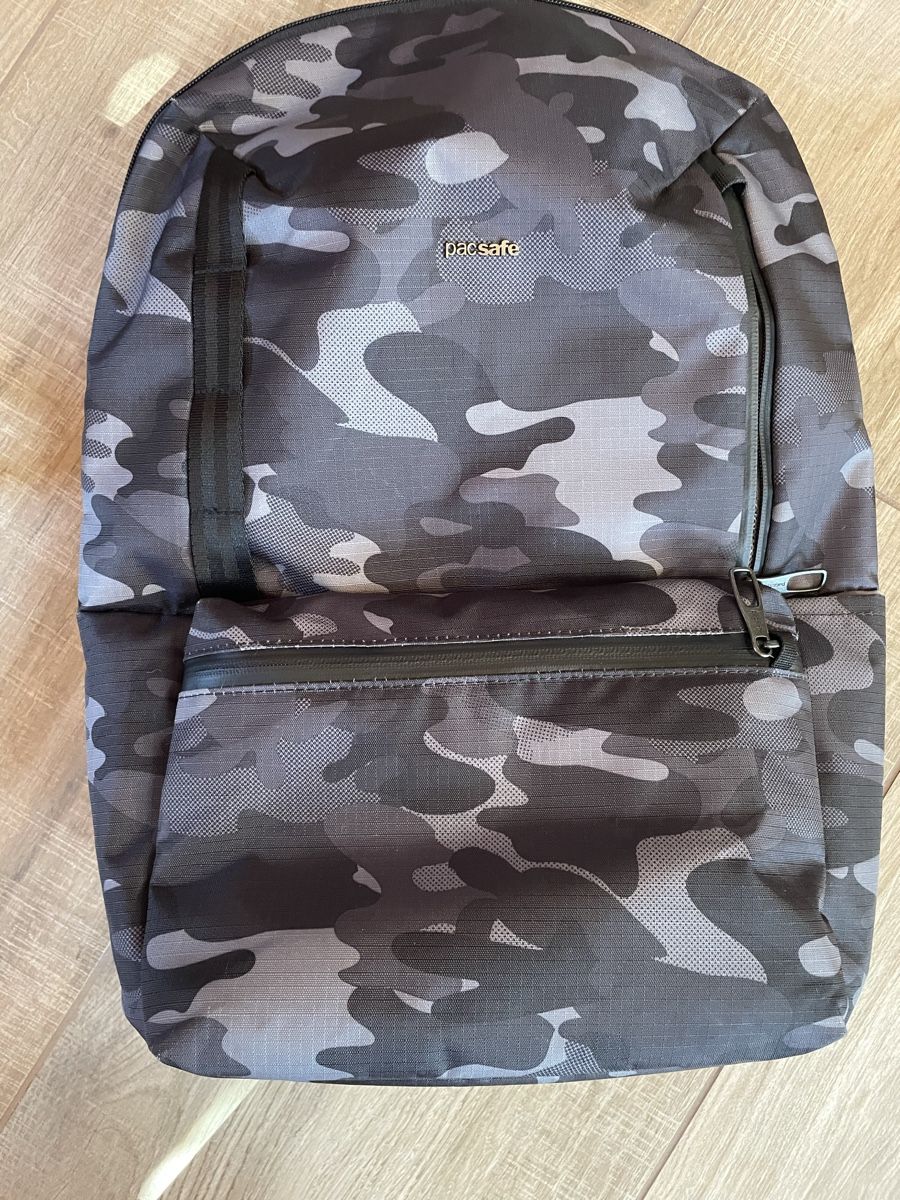 Pacsafe Zaini: Rucksack von pacsafe 20 l – Usato da Recherswil venduto da jafa74