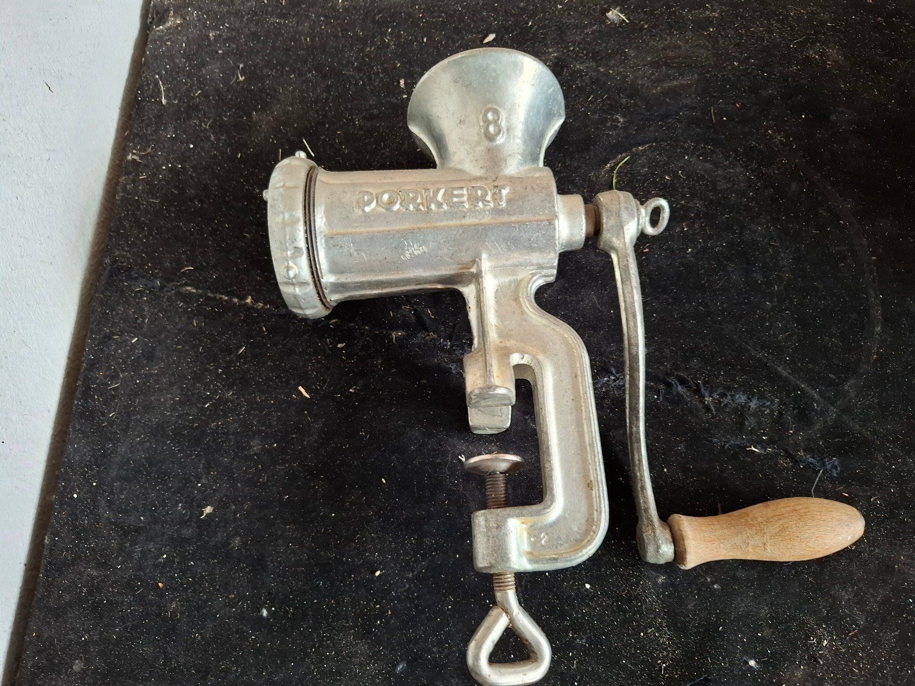 Komplettküchen: Fleischwolf Dorkert Nr. 8 Metall manuell mit Kurbel gebra... – Gebraucht aus Schönholzerswilen von clyde123