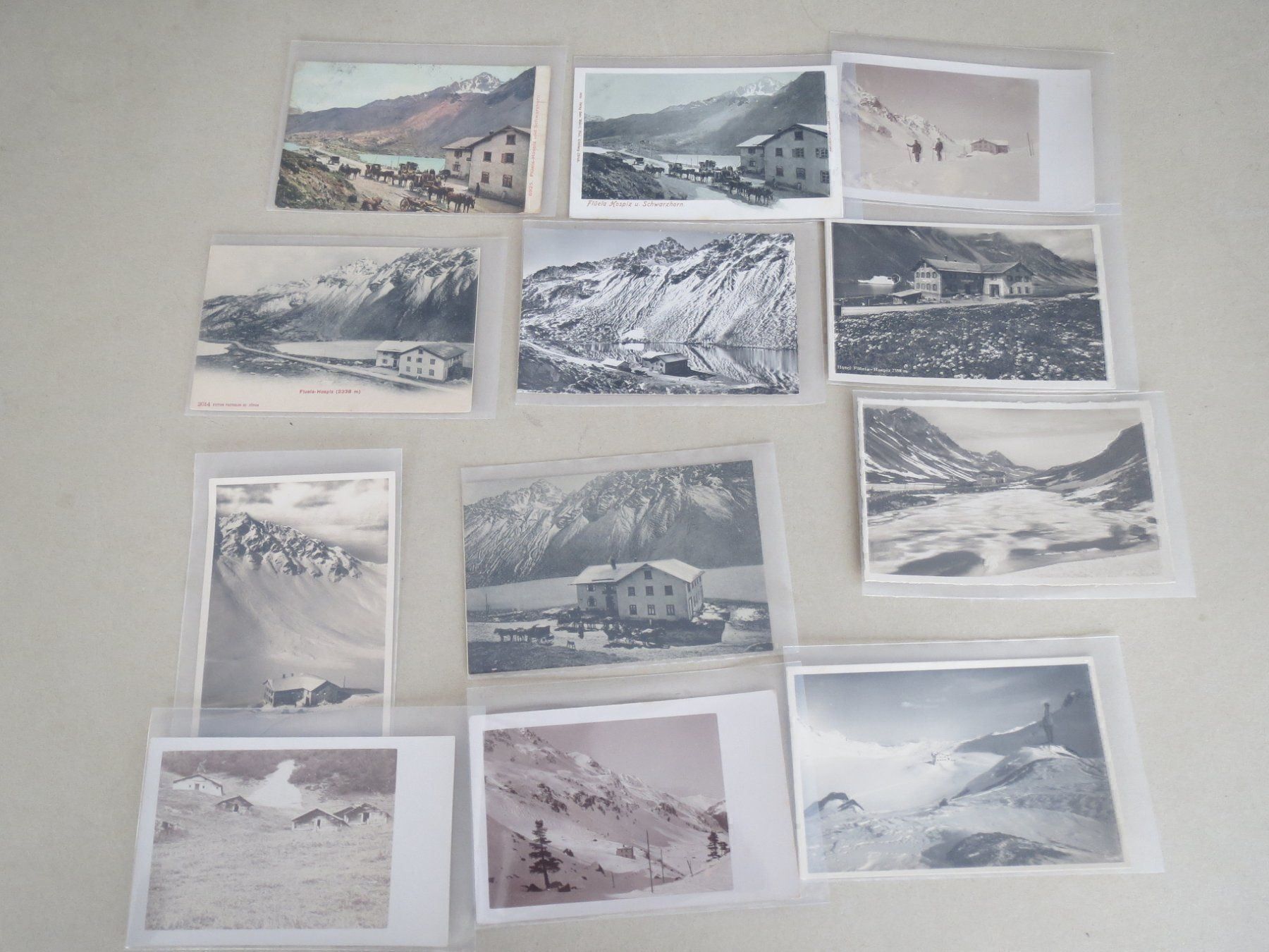Cartoline postali: Flüela Pass - 115 Ansichtskarten – Usato da Tagelswangen venduto da Miski 3