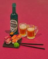 Sushi mit Bier für Puppenhaus/Puppenstube