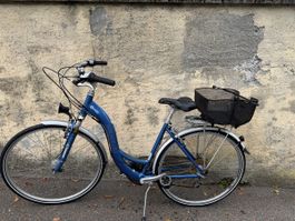 Damenvelo Wheeler blau Rahmengrösse 48 cm mit Korb