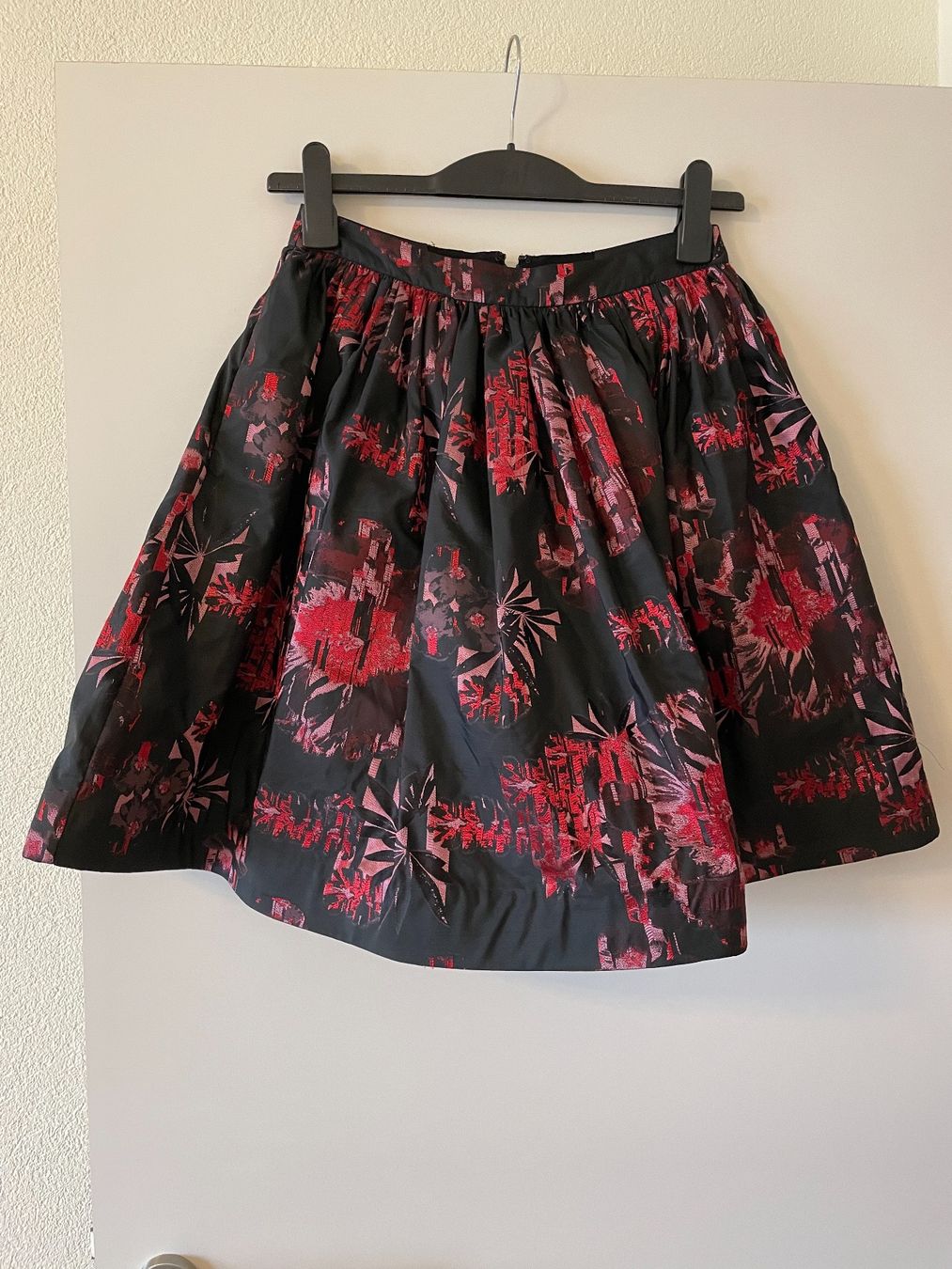 Röcke: Rock Alice+Olivia aus Harrods London – Gebraucht aus Richterswil von IrynaL