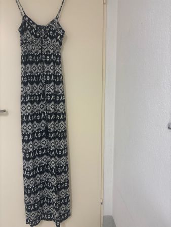 Maxikleid Blumenmuster Grösse M guter Zustand