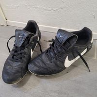Chaussures de foot exterieur Nike noir/blanc – pointure 38
