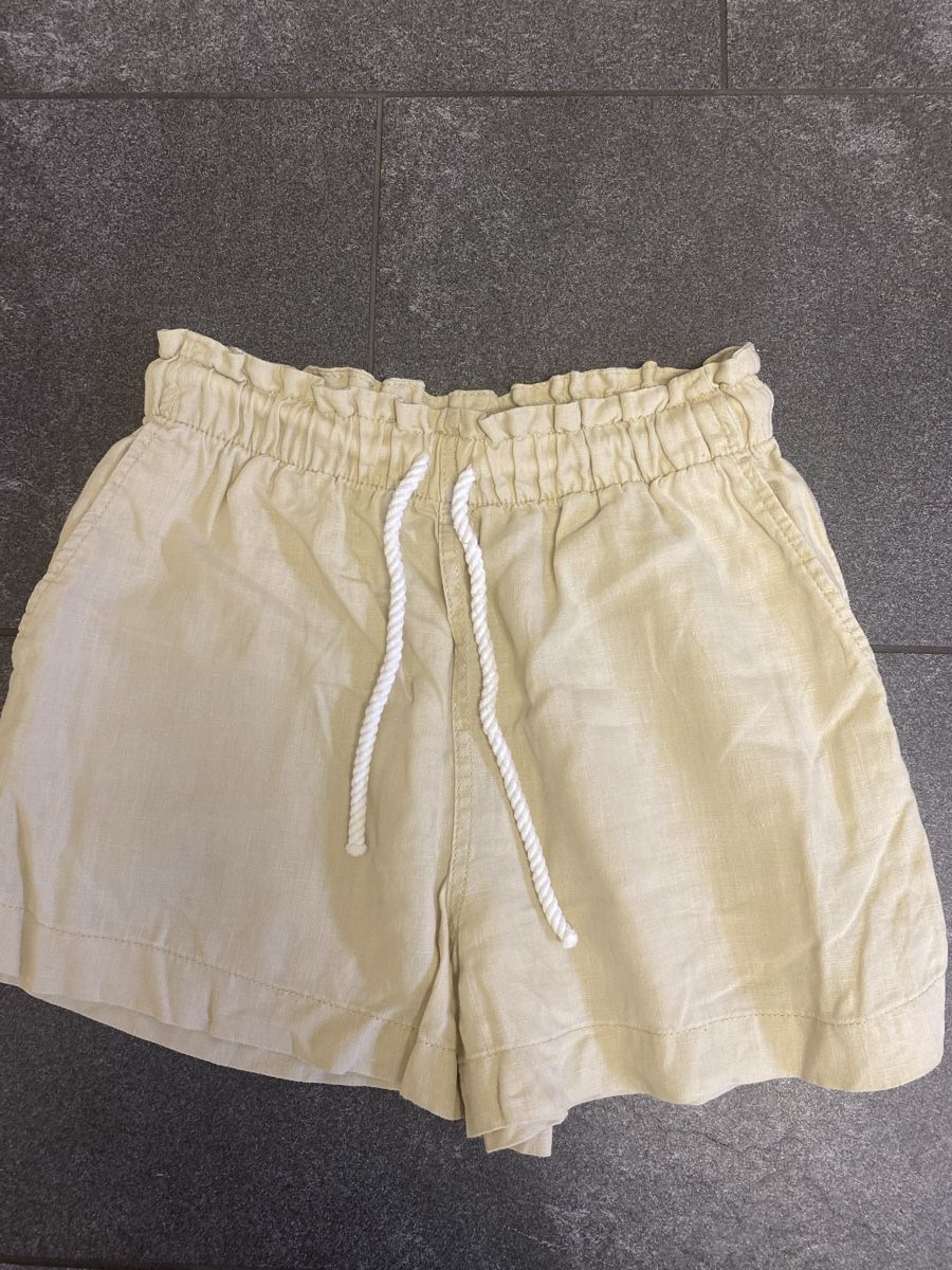 H&M Pantaloni: Shorts kurz H&M Gr.XS – Usato da Baar venduto da kamasija