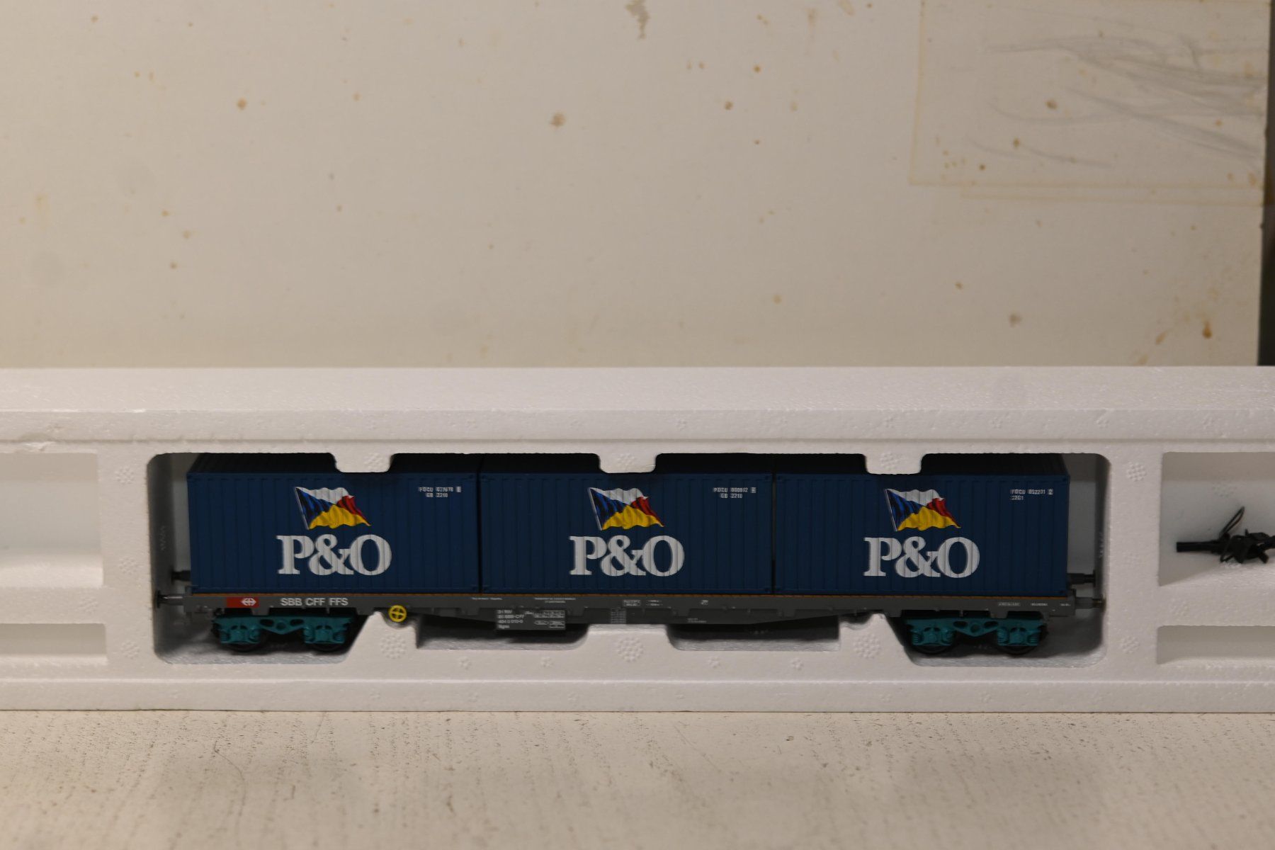 Hag Modellini di ferrovie: Hag HO/AC Containerwagen "P&O" mit OVP – Usato da Laupen ZH venduto da Zmoewe