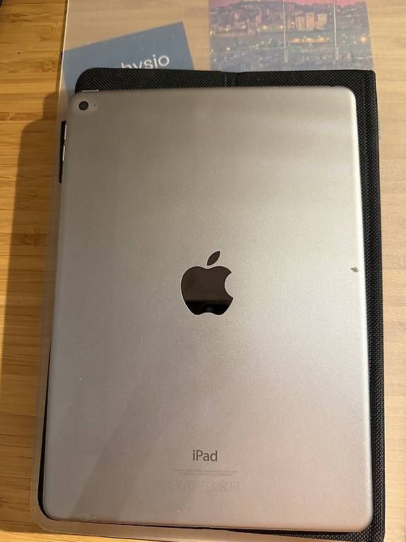 Apple Tablet PC: IPAD AIR 2 + coque/clavier – Usato da Fribourg venduto da mat_ftg2