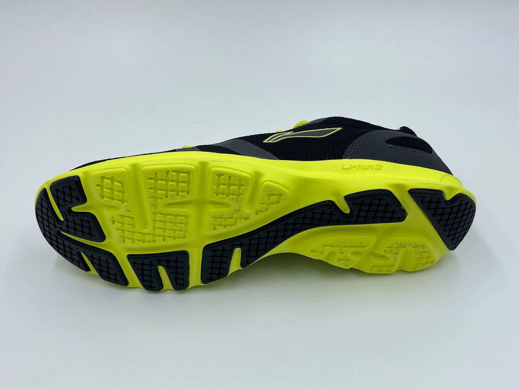 Scarpe da uomo: Li-Ning Running A335 Gr. 41 2/3 – Nuovo e nell'imballaggio originale da Spreitenbach venduto da Opfikoner1 8
