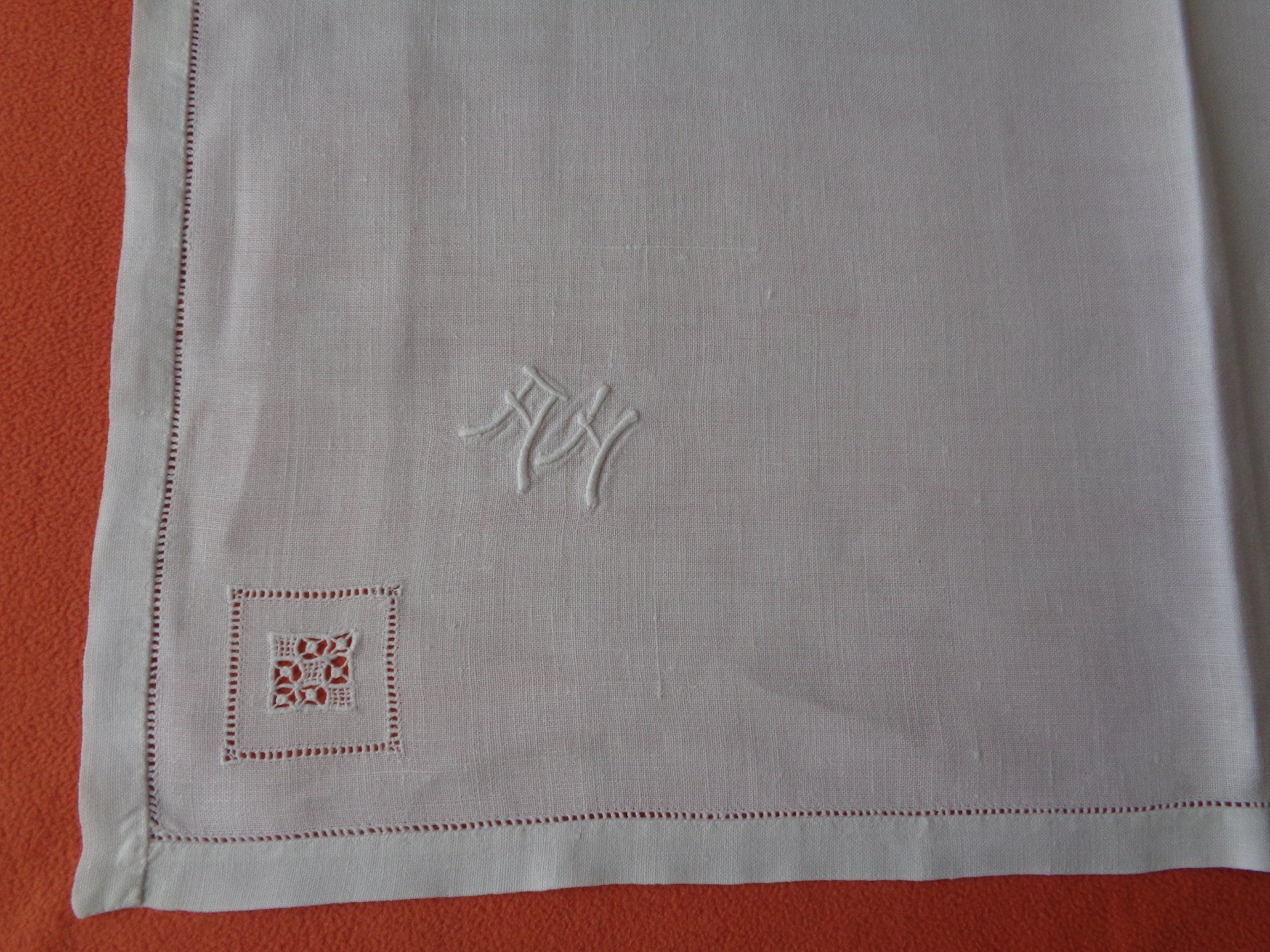 Bettwäsche: 2 Servietten oder Deckeli Grösse ca. 60 cm. x 60 cm. – Gebraucht aus Chur von omonia 5