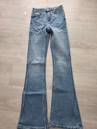 Jeans Zara   Schlaghose   Gr. 36