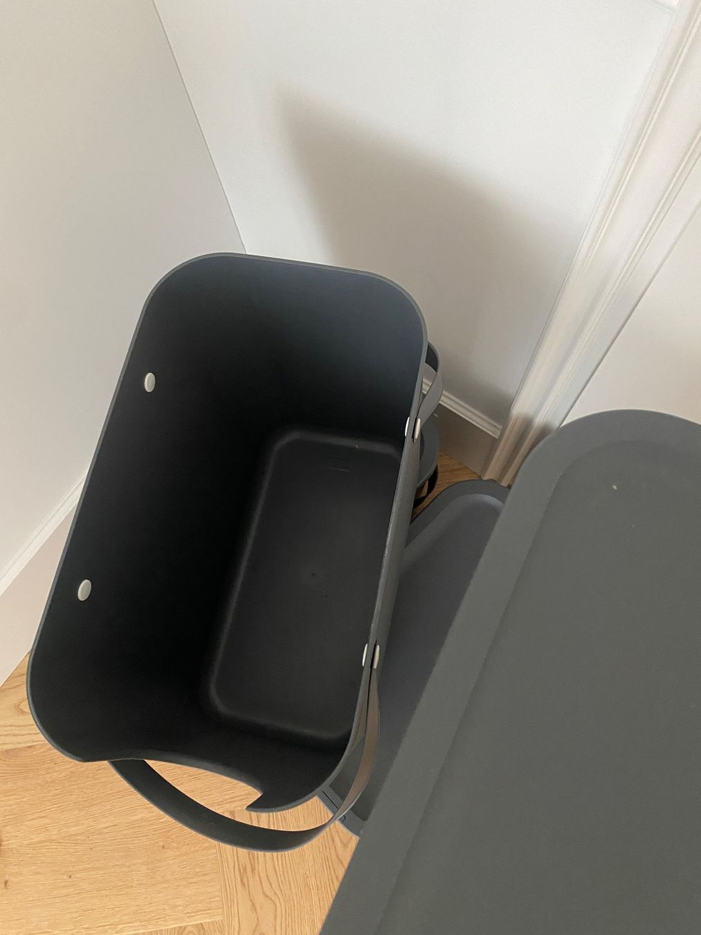 Rotho Poubelles: 3x Rotho Abfallbehälter grau neuwertig – D'occasion à Luzern par karinefurrer 3