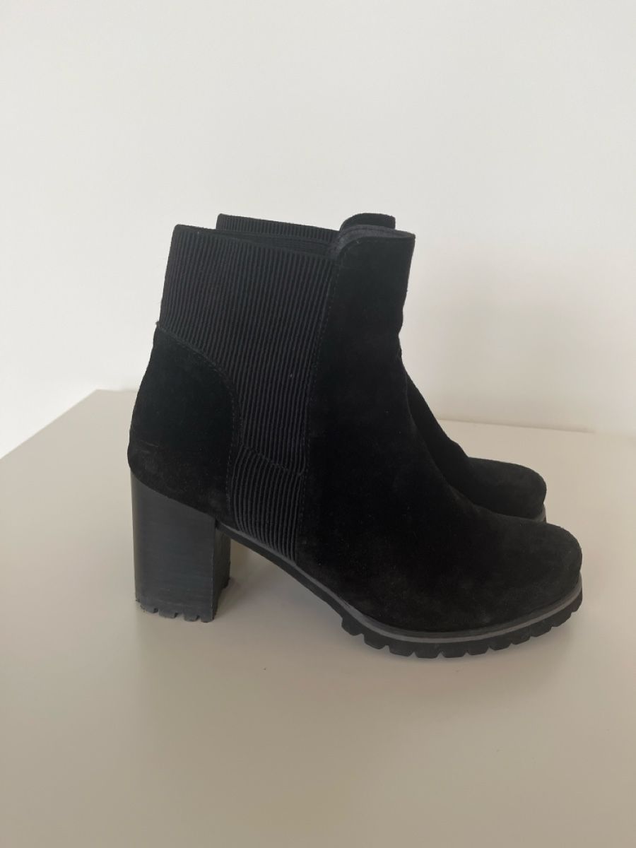 Scarpe da donna: Stiefeletten schwarz, Grösse 40 – Usato da Zürich venduto da lyn_tqp5 2