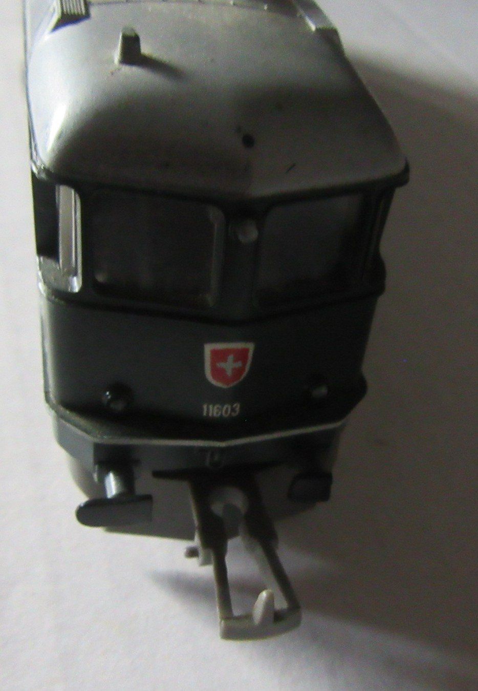 SBB/CFF/FFS Modellini di ferrovie: Lima E. - Lokomotive HO Analog SBB Ae 6/6 11603 – Usato da Rüdtligen venduto da Carfield04 3