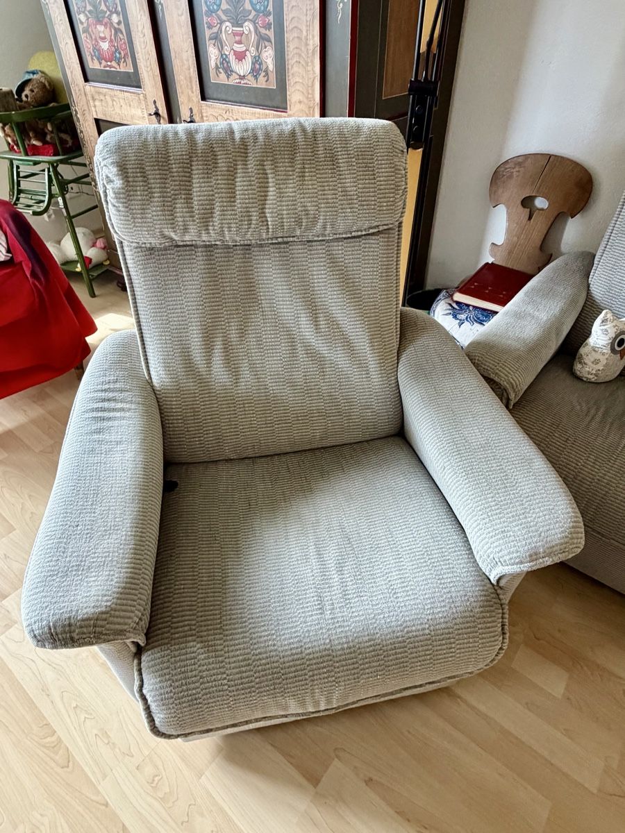 Sofas: Sehr gut erhaltene Sofagruppe – Gebraucht aus Aarau von Maeschi4 5