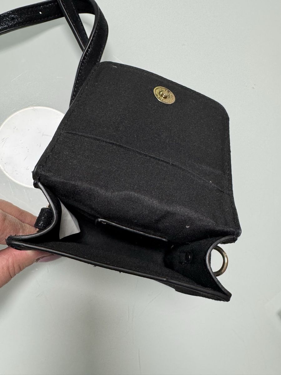 Taschen für Damen: Elegante borsetta nera a tracolla da cintura – Gebraucht aus chur von merygori 3