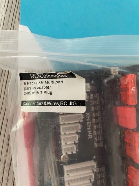 Modellismo RC: RC Connectors XH Multi port – Nuovo e nell'imballaggio originale da Würenlingen venduto da Delfinli1 1