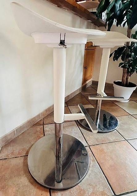 Ikea Sgabelli: 2 Tabourets de bar – Usato da Poliez-le-Grand venduto da vin_x9kj 1