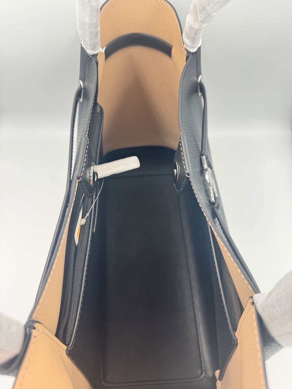 Michael Kors Sacs femmes: Michael Kors Tasche black – Neuf avec emballage d'origine à Wiedlisbach par Sistershop 4