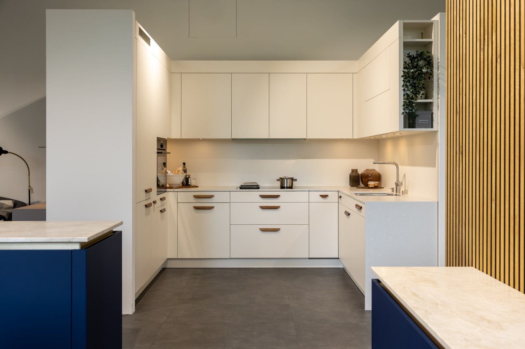 Cucine complete: Ausstellungsküche Veriset – Usato da Pratteln venduto da Veriset_NORD