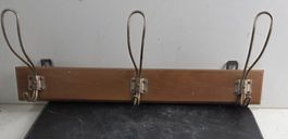 Antike Wandgarderobe aus Holz mit 3 Haken