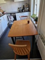 Vintage Mid Century Teak Tisch